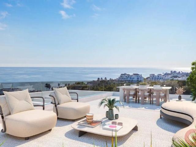 Dúplex en venta en Barriada Islas Canarias, Costa del Sol Occidental