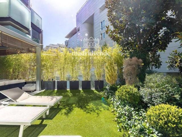 Dúplex en venta en Madrid, Cortes