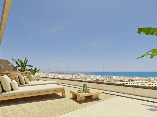 Dúplex en venta en Estepona, Barriada Blas Infante