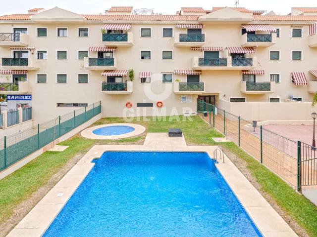 Dúplex en venta en Barriada Islas Canarias, Estepona