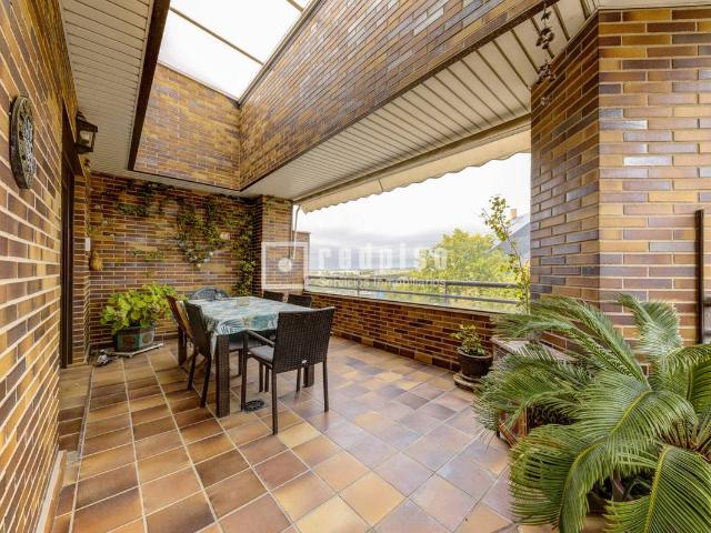 Dúplex en venta en Sanabria, Villanueva del Pardillo