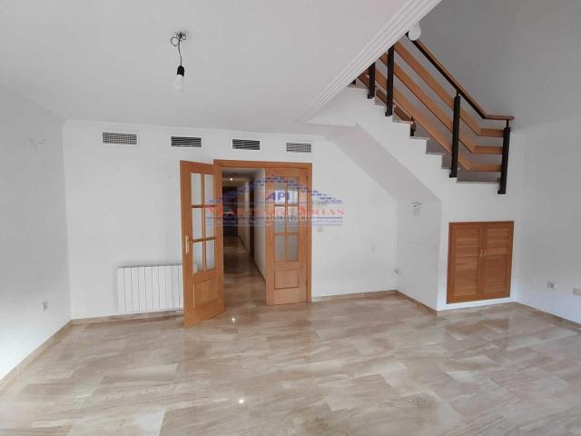 Dúplex en venta en Jaén, San Bartolomé