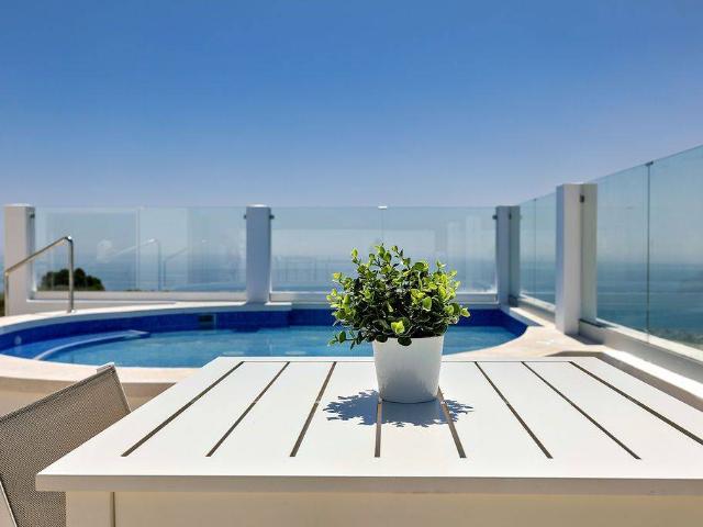 Dúplex en venta en Manilva, Monte Viñas
