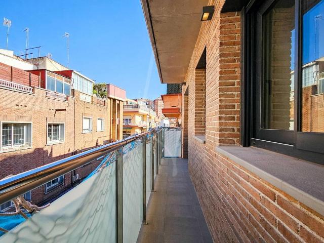Dúplex en venta en Cornellà De Llobregat, Centre