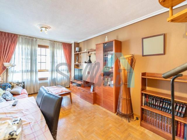 Dúplex en venta en Santolaya, Siero