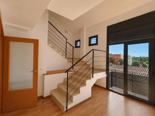 Dúplex en venta en Cantallops, Gironès