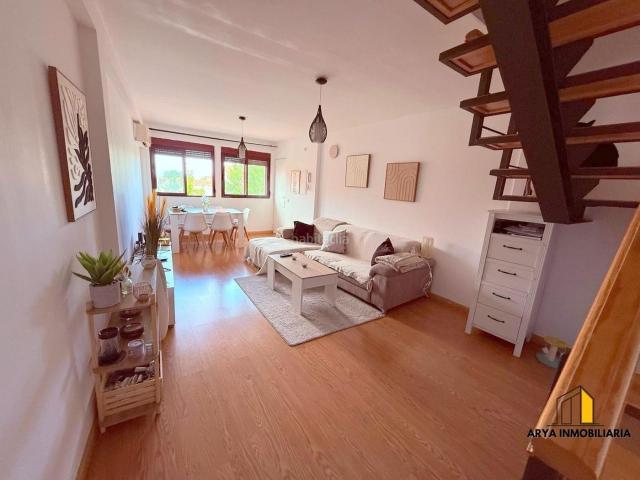 Dúplex en venta en Loeches, Madrid
