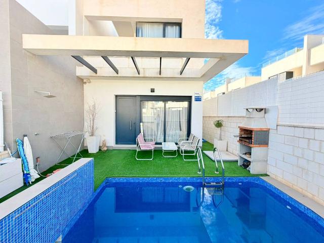 Dúplex en venta en Obispo Rocamora, el Baix Segura / La Vega Baja