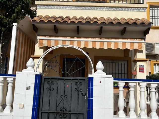 Dúplex en venta en Torrevieja, Alicante