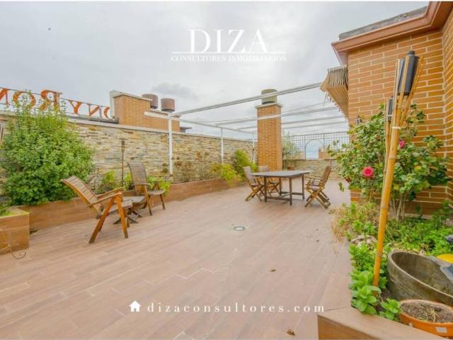 Dúplex en venta en Tetuán, Madrid