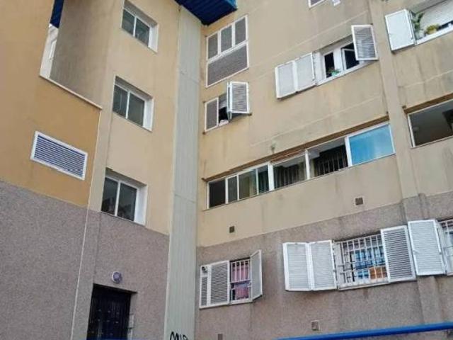 Dúplex en venta en Cármenes, Madrid
