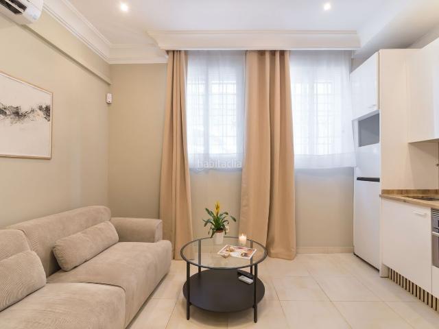 Dúplex en venta en Cortes, Madrid