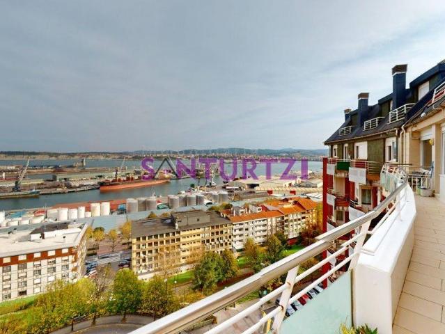 Dúplex en venta en Kabiezes, Santurtzi