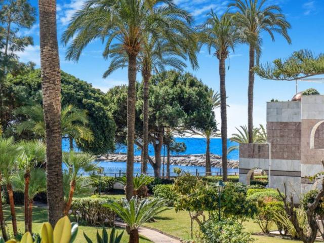 Dúplex en venta en Marbella, Nueva Andalucía