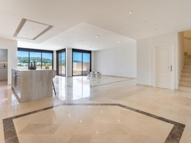 Dúplex en venta en Rio Real, Costa del Sol Occidental