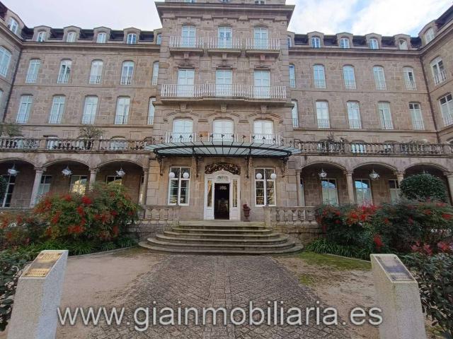 Dúplex en venta en Mondariz-Balneario, O Condado