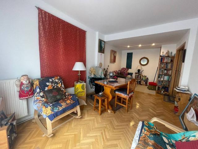 Dúplex en venta en Madrid, Cortes