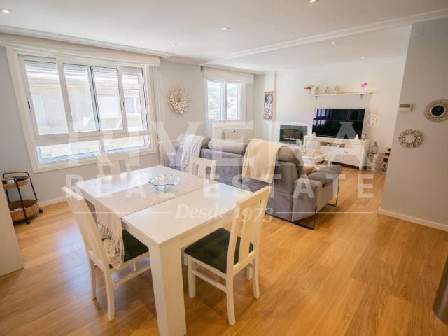 Dúplex en venta en A Angustia, Vigo