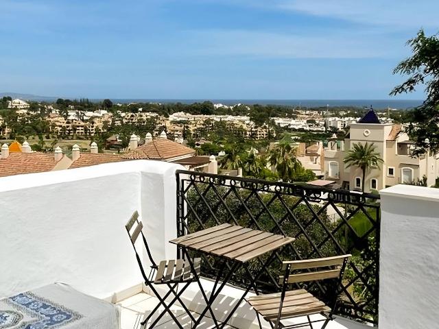 Dúplex en venta en Estepona, Barriada Blas Infante