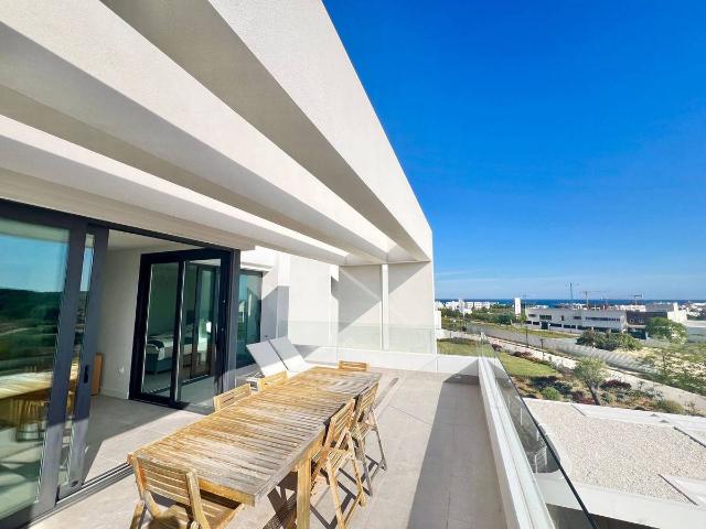 Dúplex en venta en Barriada Islas Canarias, Costa del Sol Occidental