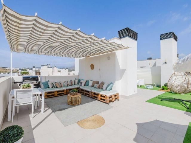 Dúplex en venta en Barriada Islas Canarias, Costa del Sol Occidental