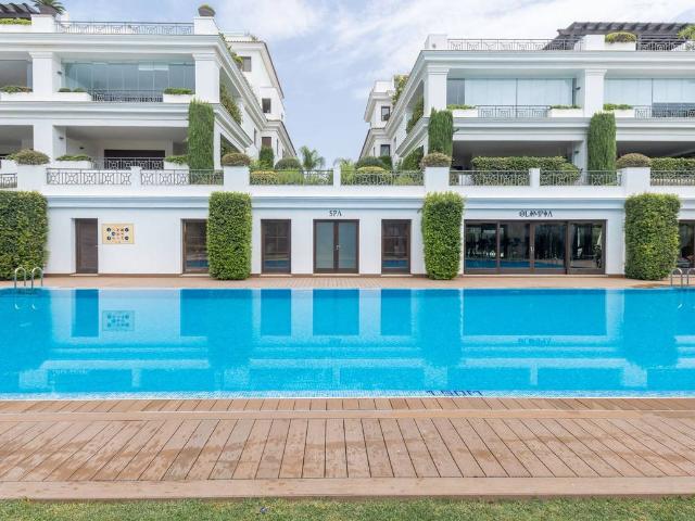 Dúplex en venta en Barriada Islas Canarias, Costa del Sol Occidental