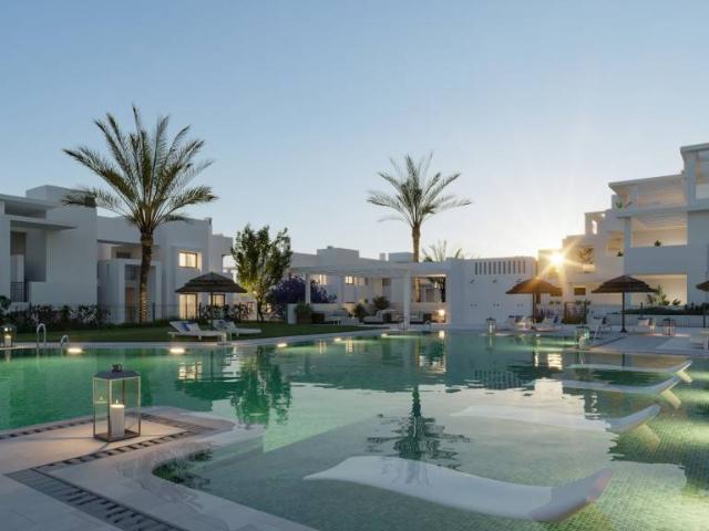 Dúplex en venta en Barriada Islas Canarias, Costa del Sol Occidental