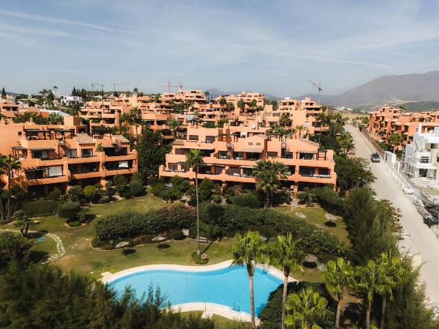 Dúplex en venta en Barriada Islas Canarias, Estepona