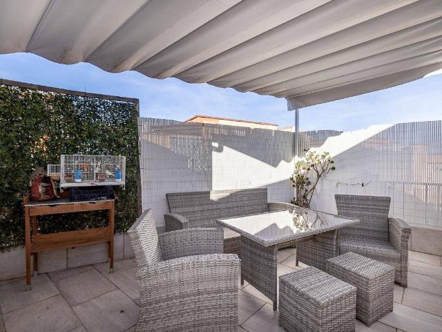 Dúplex en venta en Churriana de la Vega, Granada