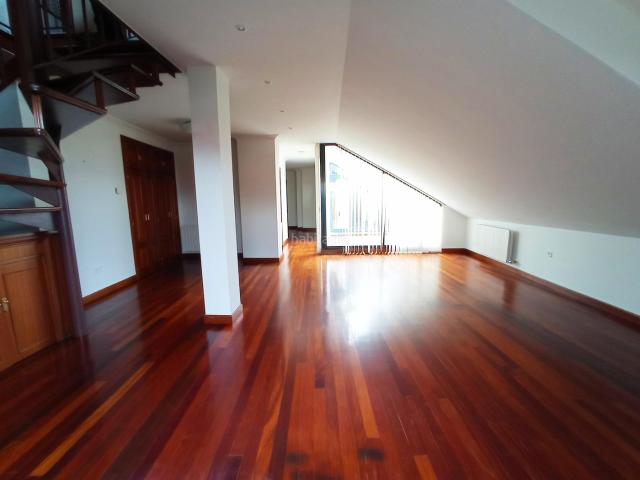 Dúplex en venta en Pontevedra, Deza