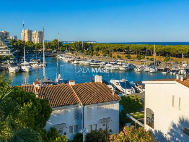 Dúplex en venta en Castell d'Aro, Platja d'Aro i s'Agaró, Baix Empordà
