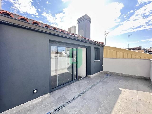 Dúplex en venta en Centre, Badalona