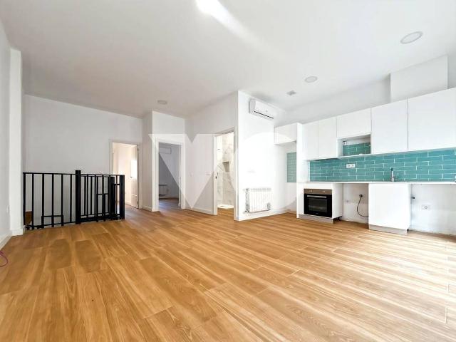 Dúplex en venta en Madrid, Cortes