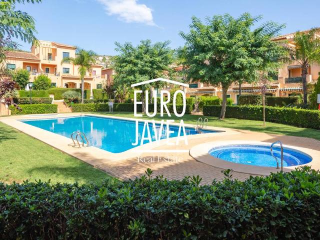 Dúplex en venta en Urbanització Montgó-Toscamar, Xàbia / Jávea