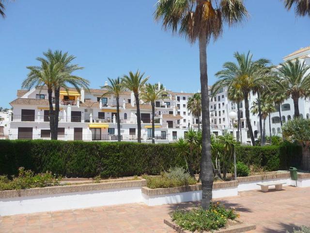 Dúplex en venta en Manilva, Monte Viñas