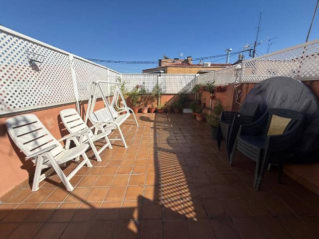 Dúplex en venta en Cortes, Madrid