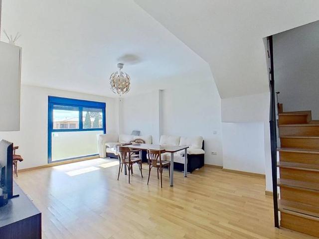 Dúplex en venta en Recas, Castilla-La Mancha