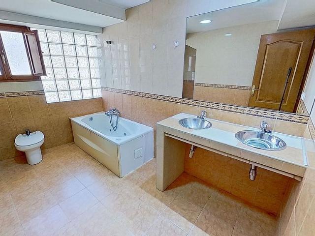 Dúplex en venta en Bages, Catalunya