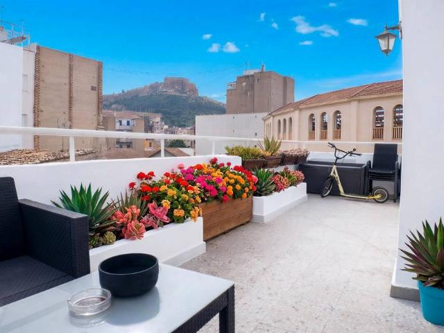 Dúplex en venta en Casco Antiguo - Santa Cruz - Ayuntamiento, l'Alacantí