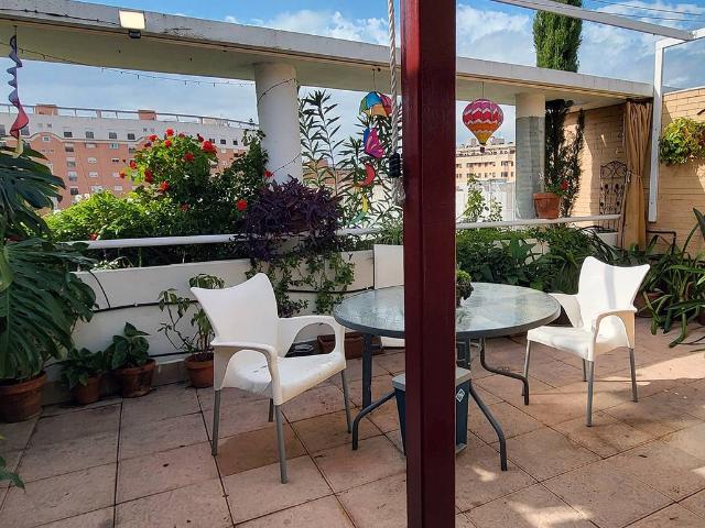 Dúplex en venta en Casco Antiguo, Sevilla