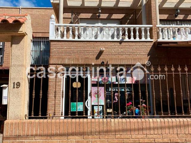 Dúplex en venta en San Isidro, Valencia