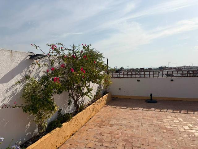 Dúplex en venta en La Rinconada, Andalucía