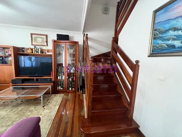 Dúplex en venta en Kabiezes, Santurtzi