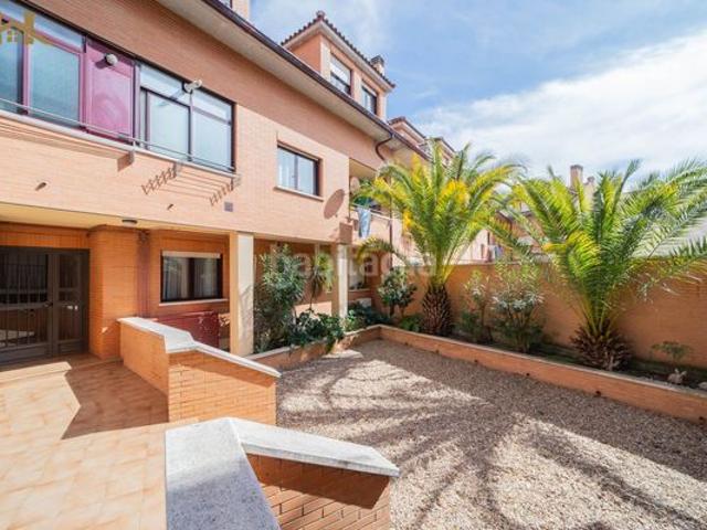 Dúplex en venta en Sevilla La Nueva, Madrid
