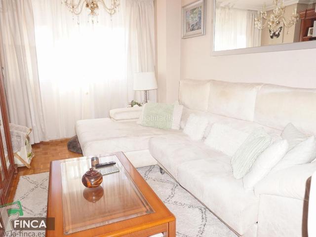 Dúplex en venta en Santolaya, Siero