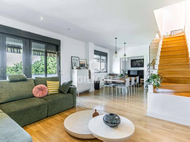 Dúplex en venta en Pozuelo De Alarcón, Pozuelo Estación
