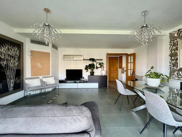 Dúplex en venta en Bétera, València / Valencia