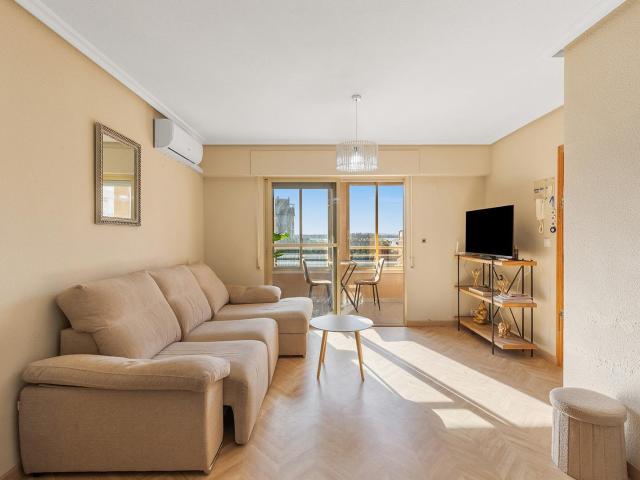 Dúplex en venta en La Mata, Torrevieja