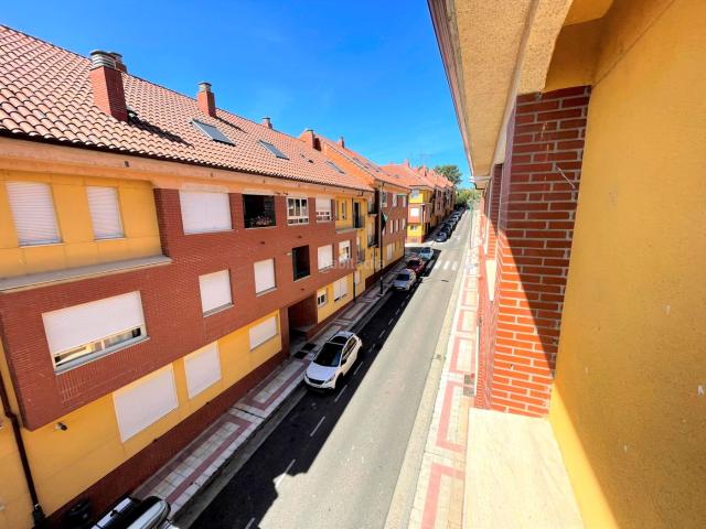 Dúplex en venta en San Claudio, León