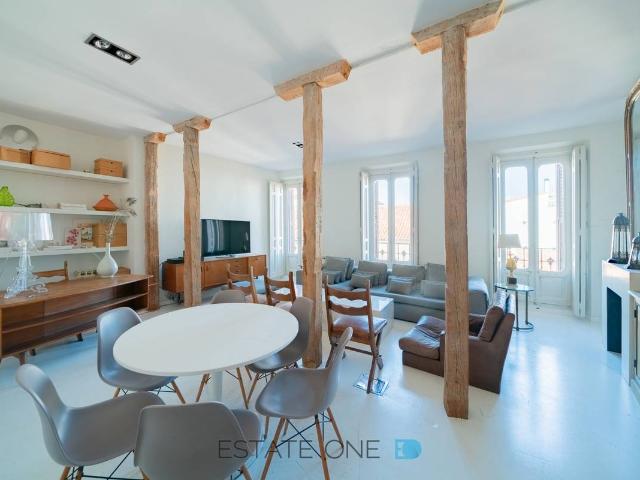 Dúplex en venta en Madrid, Cortes